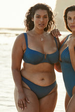 Load image into Gallery viewer, Voluptuous Byron Bottom - Cenote