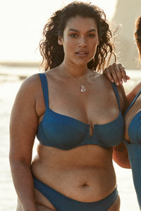 Voluptuous Clovelly Top - Cenote